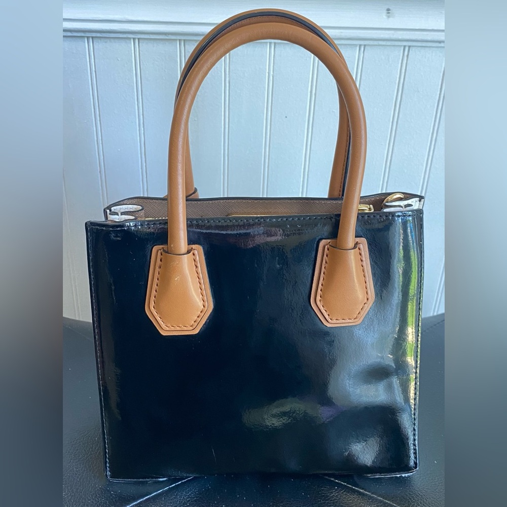 Michael Kors Tri-Color Patent Leather Mini Mercer - Picture 4 of 15